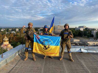 Боец ВСУ рассказал, как сейчас украинцы выглядят в глазах всего мира: "Это невероятная честь"