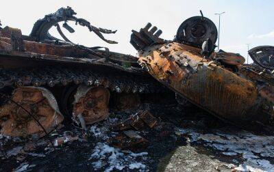 ВСУ показали сожженную технику и разбитые позиции оккупантов в Харьковской области