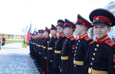 В Тверском суворовском военном училище прошла торжественная церемония посвящения в суворовцы