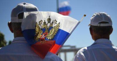 Из-за контрнаступления ВСУ: в Кремле поставили на паузу "референдумы" в Украине, — СМИ