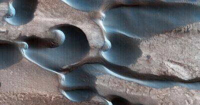Запредельные дюны на Марсе. Аппарат NASA сделал новые снимки поверхности планеты (фото)