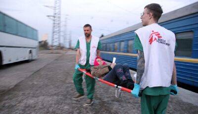 Спасли 1,5 тысячи человек: “Врачи без границ” эвакуируют из Украины тяжело раненых и больных