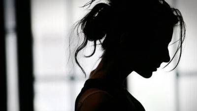 Учительница подвергала девочку сексуальным издевательствам: пойдет ли она под суд