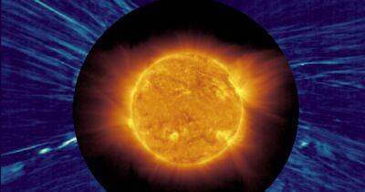 Космический аппарат обнаружил на Солнце загадочное явление, которое ускоряет солнечный ветер