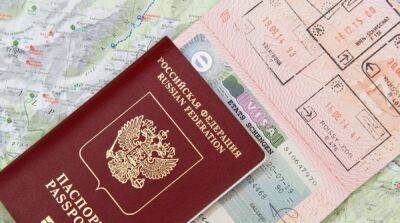 Девять стран ЕС больше не принимают от россиян документы на туристические визы