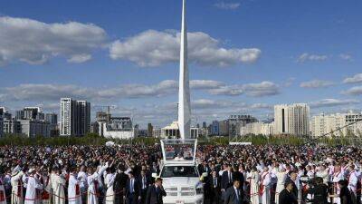 Понтифик провёл массовое богослужение в столице Казахстана