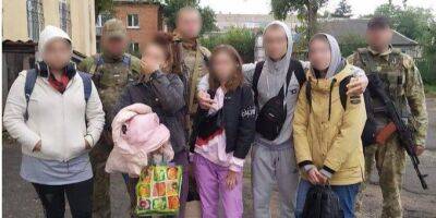 Семь дней взаперти. В Харьковской области освободили пятерых подростков, которых оккупанты держали в подвале