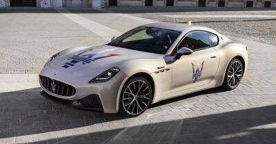 Ретро-стиль и до 1200 сил: новейший спорткар Maserati показали на официальных фото