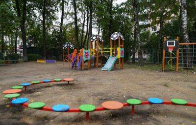 По поручению Губернатора Игоря Рудени в детском саду №104 в Твери установлена новая игровая площадка