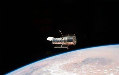 Hubble сфотографировал "слияние" двух галактик: яркий кадр - rbc.ua - Россия - Китай - Украина