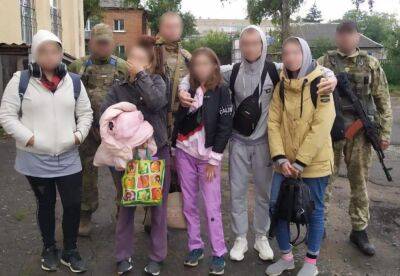 У звільненому Куп'янську прикордонники врятували підлітків, яких окупанти утримували у підвалі