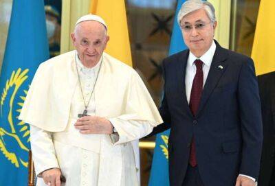 Папа Римський в Астані відповів на важке питання про війну в Україні