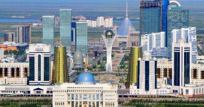 Парламент Казахстана одобрил введение семилетнего президентского срока и вернул столице прежнее название
