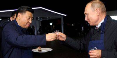 Си Цзиньпин пропустил ужин с Путиным. Китайская делегация сослалась на COVID-19 — Reuters