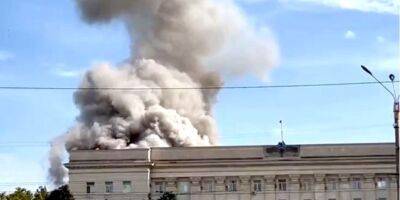 В центре оккупированного РФ Херсона прогремел мощный взрыв — видео