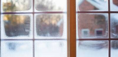 Киян просять утеплити вікна та заклеїти щілини: як столиця готується до зими
