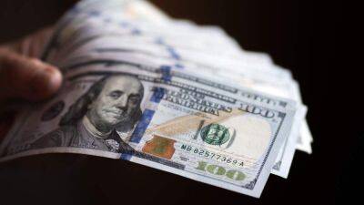 В США ожидают следующего шага центробанка: как это влияет на доллар