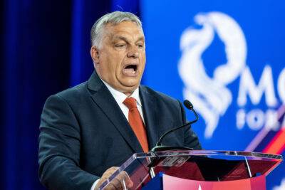 ЕС больше не признает Венгрию демократией и грозит санкциями правительству Орбана