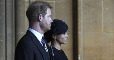 Принц Гарри и Меган Маркл нежелательны на государственном приеме в Букингемском дворце, – СМИ
