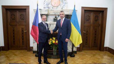 Виталий Кличко встретился с Петром Фиалой: Чехия продолжит помогать Украине