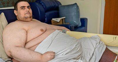 300-килограммовый британец разозлился на врачей из-за новой диеты ради его спасения
