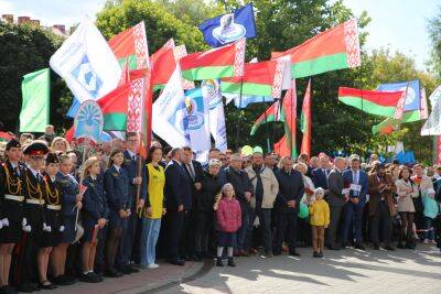«Когда мы едины, мы непобедимы». В День народного единства в Гродно прошел областной слет патриотических клубов