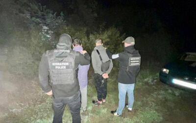 Житель Закарпатья организовал незаконный выезд за границу для мужчин и попался полиции (ФОТО)