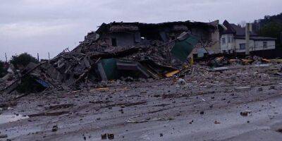 ВСУ ударили по автовокзалу в Сватово Луганской области, где жили оккупанты — Гайдай