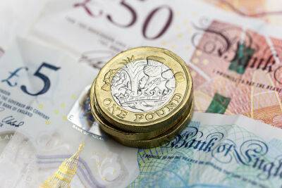 Британский фунт упал до 37-летнего минимума