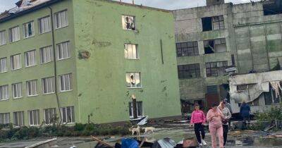 На Сумщину обрушилась непогода: десятки зданий без крыш, ранен младенец