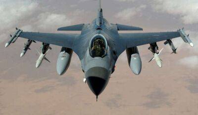 Україна веде закриті переговори зі США про передачу винищувачів F-16