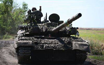Российская армия била из танков и артиллерии по всем направлениям фронта, - Генштаб