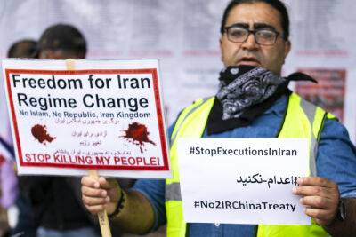 В Иране продолжается волна протестов после «убийства из-за хиджаба»