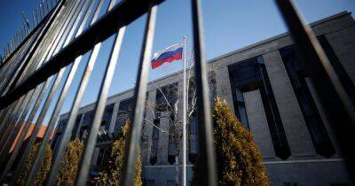 В МИД России заявили о нападении на российское посольство в Канаде