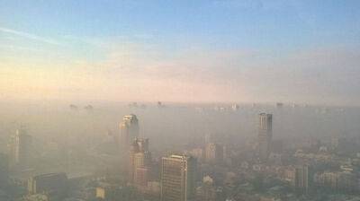 Киев затянуло дымом, воздух очень загрязнен