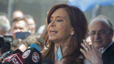 Вице-президента Аргентины Кристину Фернандес пытались убить