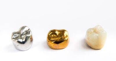 Ученые рассказали, что происходит с золотыми коронками во время кремации
