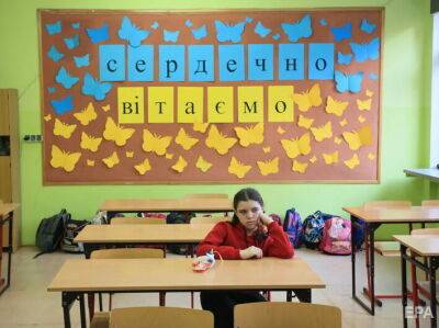 Министр образования Польши рассказал, сколько украинских детей учатся в польских школах