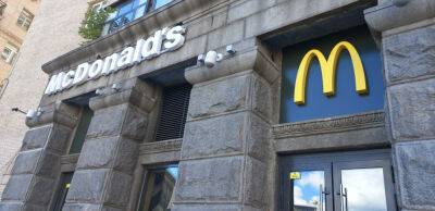 У Києві вперше з початку війни відкрився McDonald’s: скільки тепер коштує Біг-Мак та картопелька