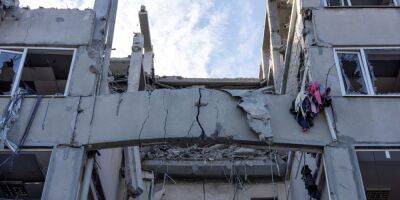 Николаев подвергся мощным обстрелам: под удар войск РФ попали разные районы города, повреждены жилые дома