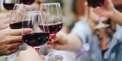 «Несокрушимые люди, несокрушимые вина». В Киеве пройдет фестиваль Brave Wine, посвященный украинским виноделам
