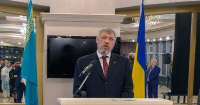 Недипломатичные дипломаты: что позволяют себе официальные представители властей Украины в других странах