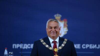 Орбан призвал к отмене санкций против России
