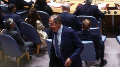 Совбез ООН проводит заседание по Украине при участии главы МИД России