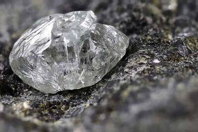 Алмаз масою понад 130 каратів знайшли в Анголі