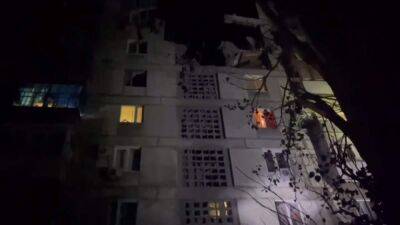 В Торецке оккупанты обстреляли многоэтажку: много погибших и раненых
