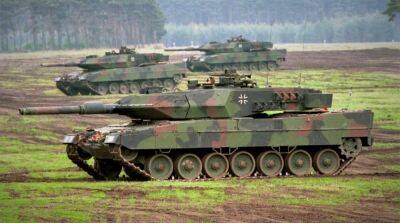 Германия снова отложила срочные поставки танков Leopard в Украину