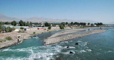 На юге Таджикистана спасатели нашли тело юноши, утонувшего в реке Кофарнихон