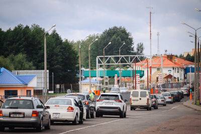 Платят все, въезд – по живой очереди. В Беларуси вступили в силу новые правила при пересечении границы