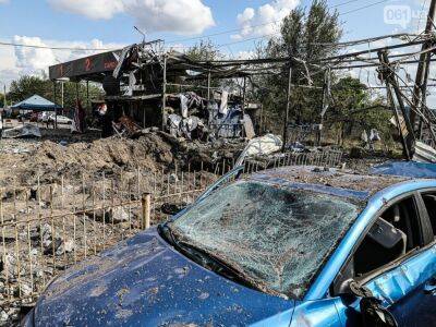 В результате ночного ракетного удара россиян по Запорожью повреждены жилые дома, автостоянка, автомойка